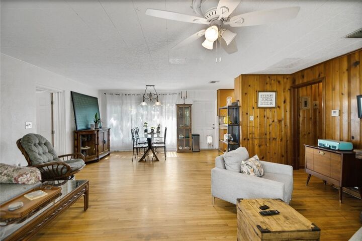 Property Photo:  114 Park Avenue  FL 34731 