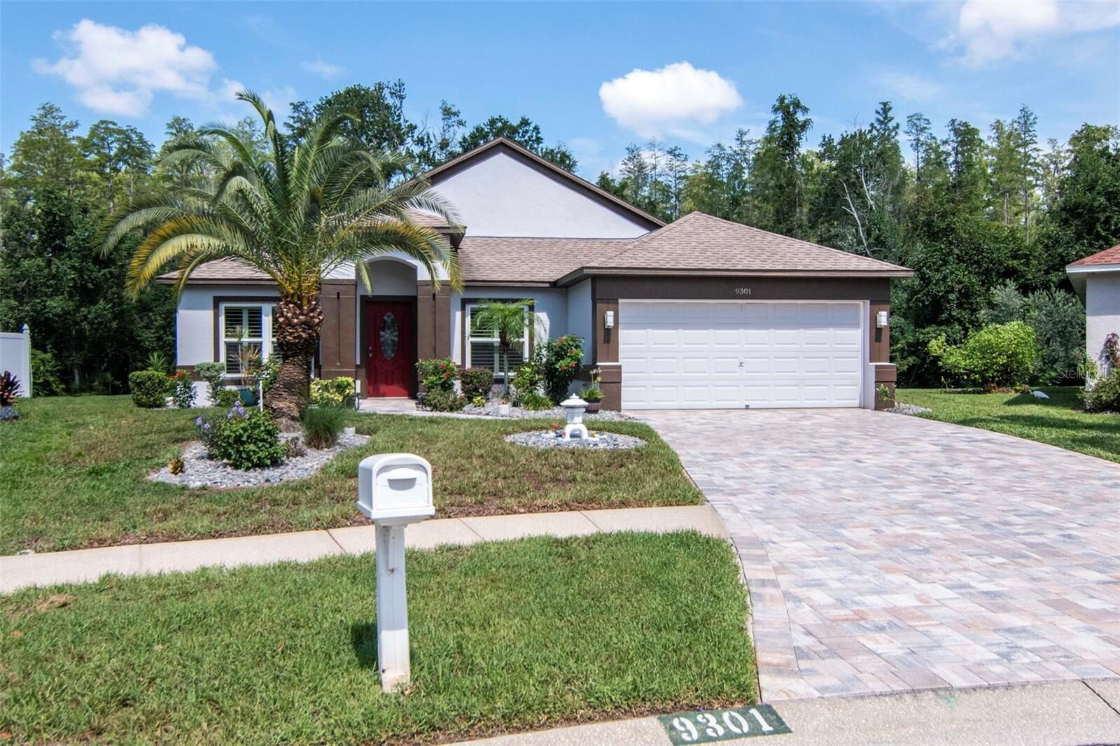 Property Photo:  9301 Brookhurst Court  FL 33647 