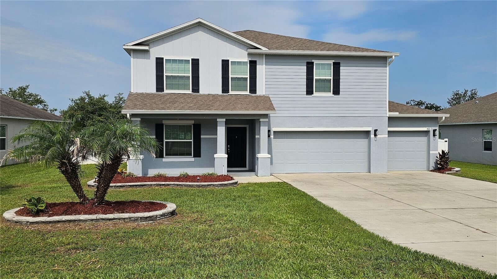 Property Photo: 1921 Bell Creek Loop FL 34731