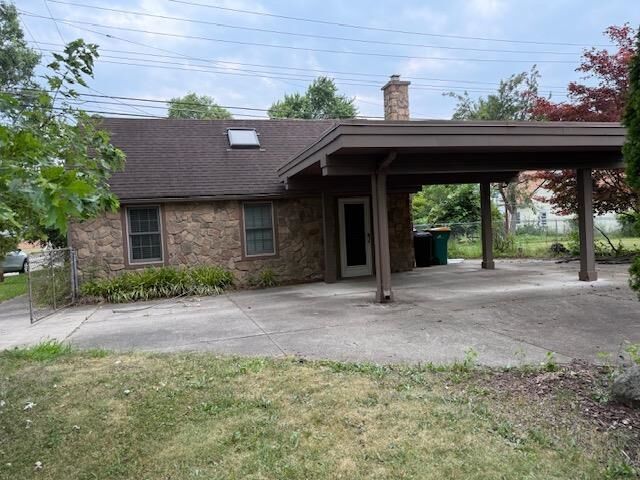 Property Photo:  21103 Ontaga Street  MI 48336 