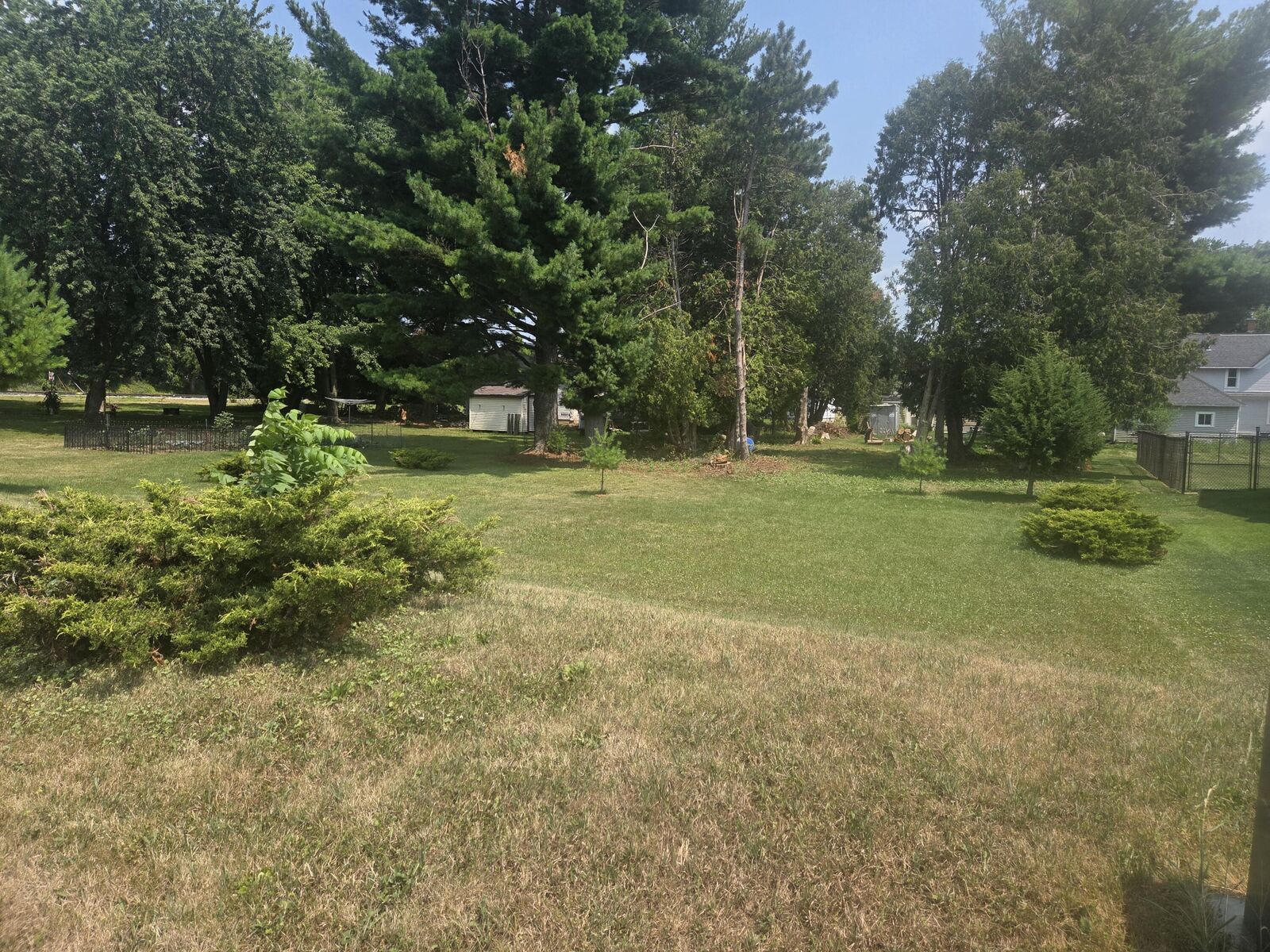 Property Photo: 409 Clinton St WI 53032