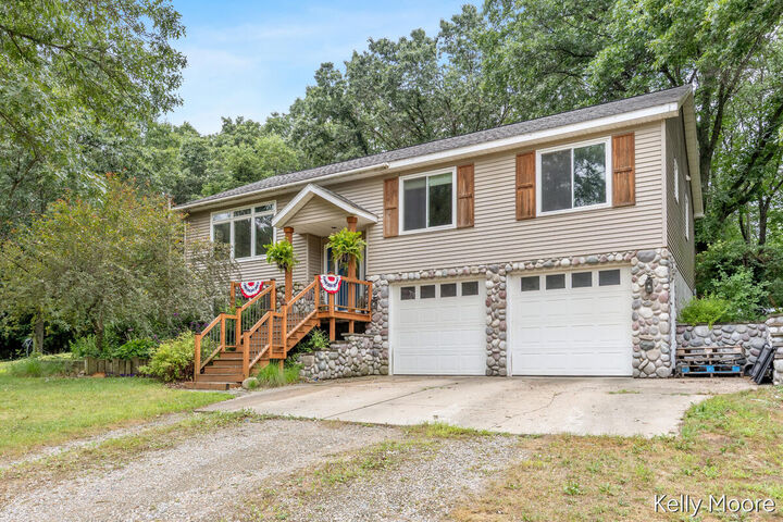 Property Photo:  11856 Berridge Road  MI 48838 
