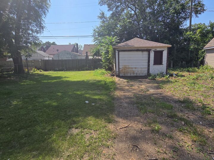Property Photo:  15757 Pinehurst Street  MI 48238 
