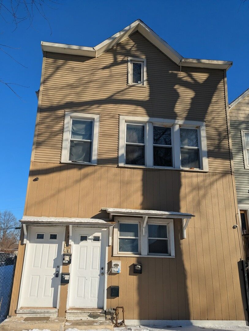 Property Photo: 4805 S Elizabeth Street IL 60609