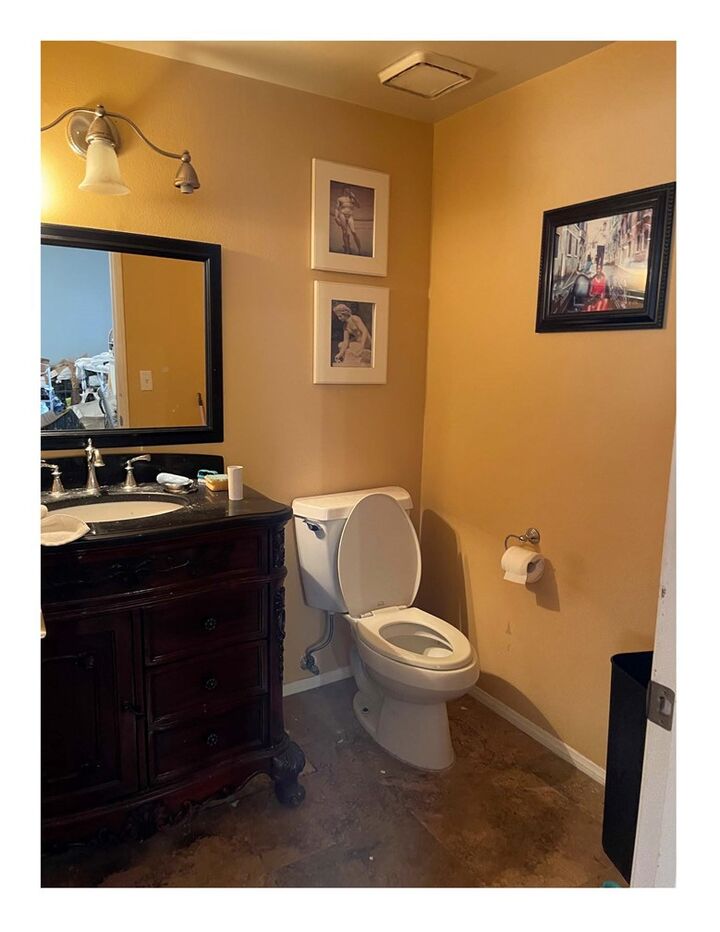 Property Photo:  10626 Valley Spring  CA 91602 
