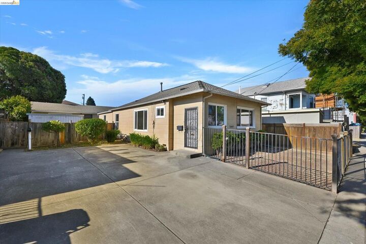 Property Photo:  1285 55th St  CA 94608 
