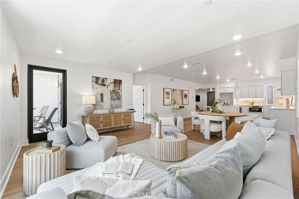 Property Photo:  24722 Del Prado 304  CA 92629 