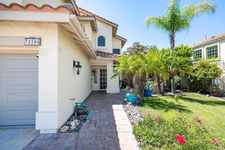 Property Photo:  32205 Callesito Fadrique  CA 92592 