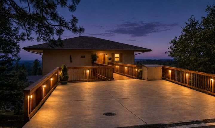 Property Photo: 1138 Heather Drive CA 95247