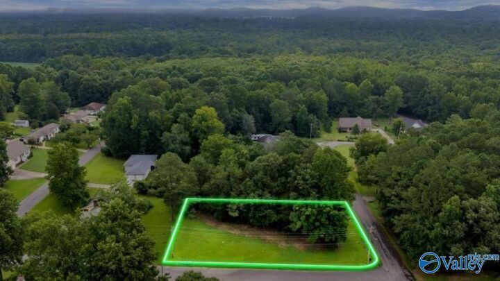 Property Photo:  10 Crestview Drive  AL 35769 