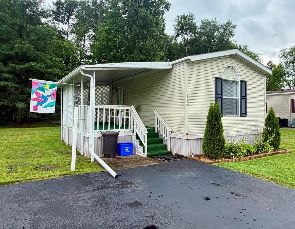 Property Photo:  296 Cessna St  PA 18840 