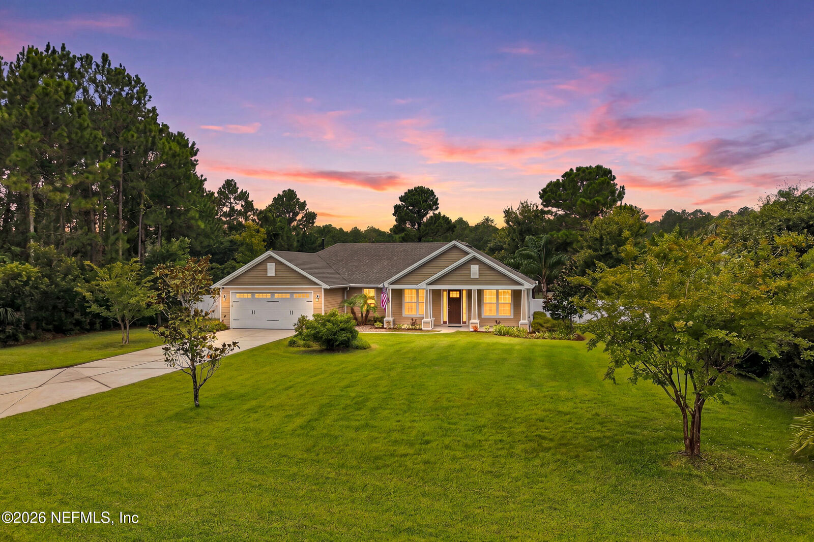 Property Photo: 133 S Walk Place FL 32086