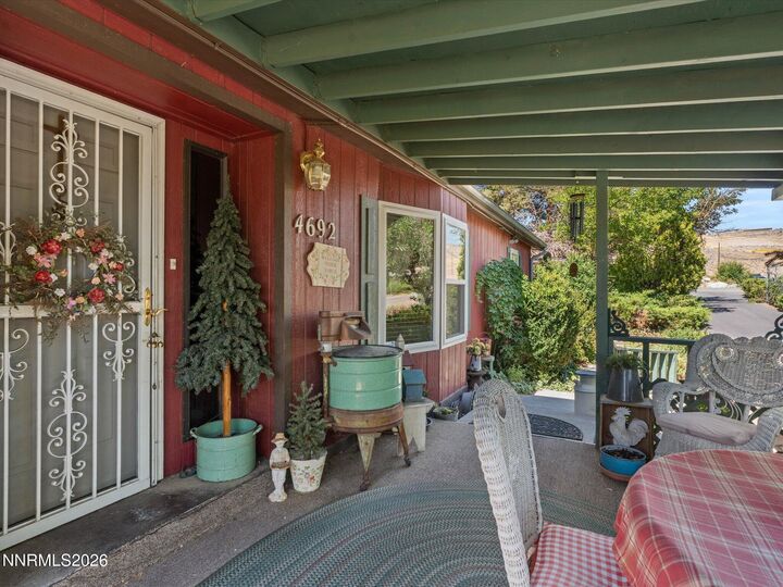 Property Photo: 4692 W Leonesio Drive NV 89433