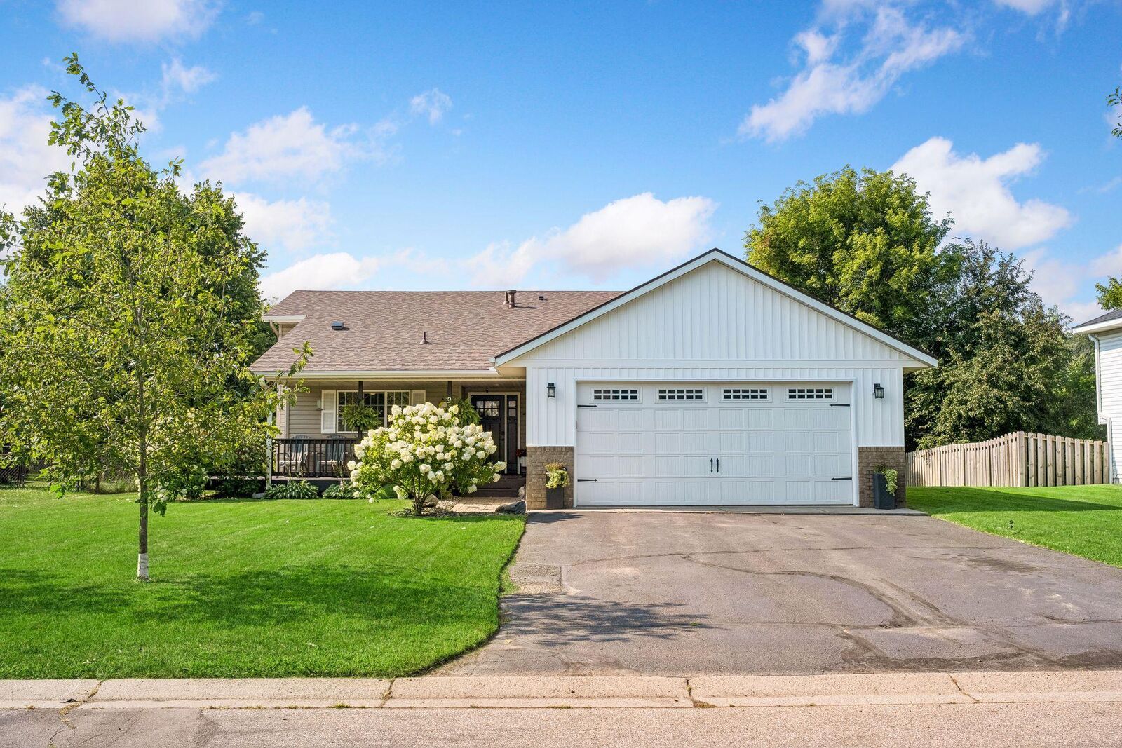 Property Photo:  9193 Fallon Drive NE  MN 55362 
