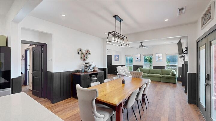 Property Photo: 1701 E Crestwood Hills Lane AR 72718
