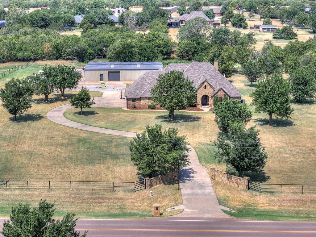 Property Photo:  5675 Piedmont Rd N  OK 73078 