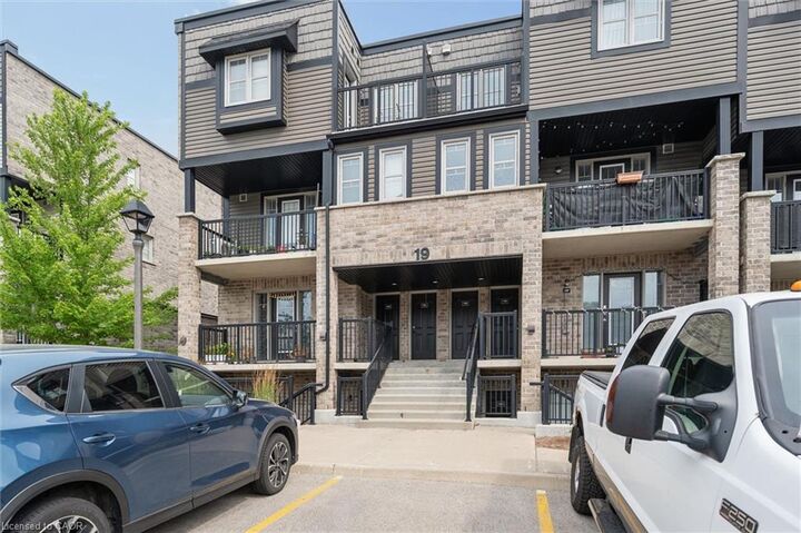 Property Photo:  1989 Ottawa Street S 19D  ON N2E 0G7 