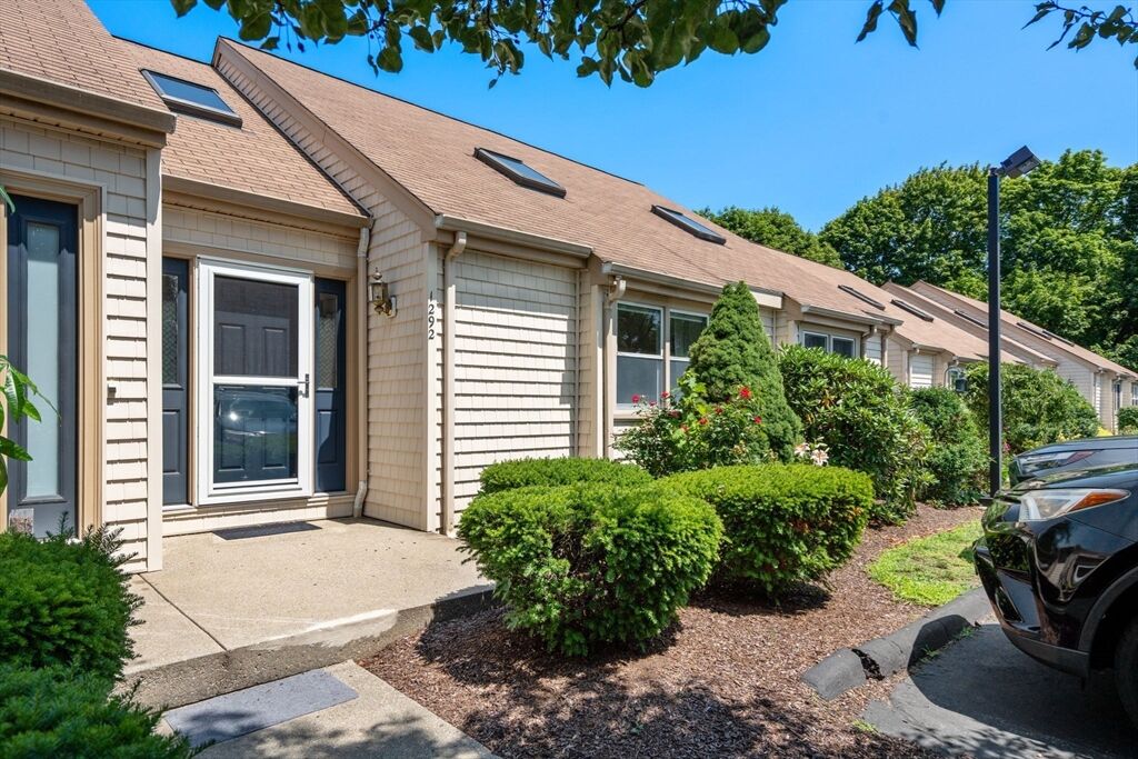 Property Photo: 1292 Commercial St 1292 MA 02189