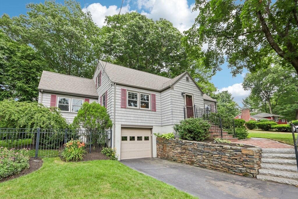Property Photo:  8 Foster St  MA 01540 