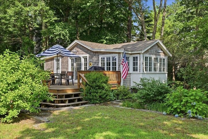 Property Photo:  7 Pond Ter  MA 02360 