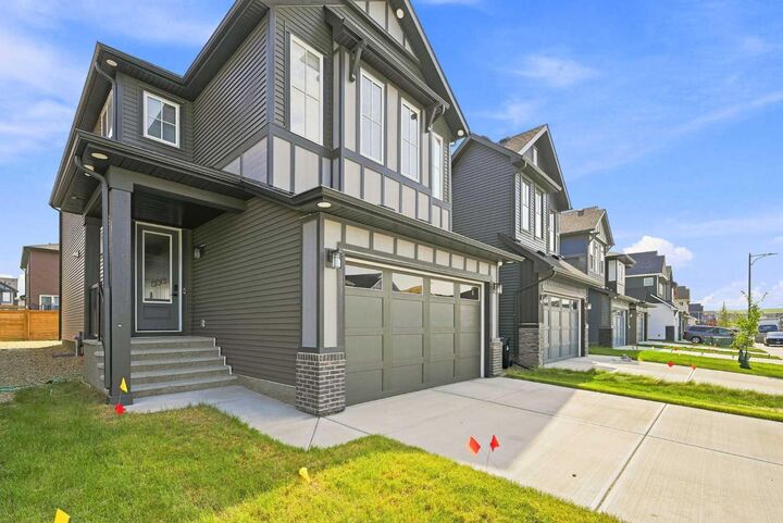 Property Photo: 945 Chinook Winds SW AB T4B 5P8