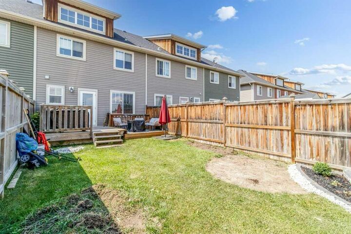 Property Photo:  32 Reid Court  AB T4S 0L9 