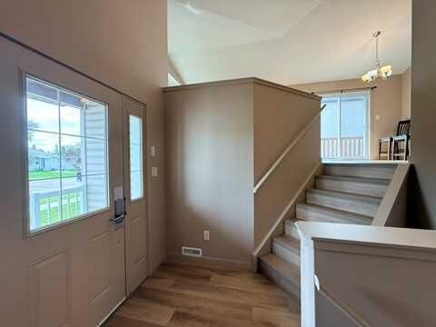 Property Photo: 10022 96 Avenue AB T8V 0M3