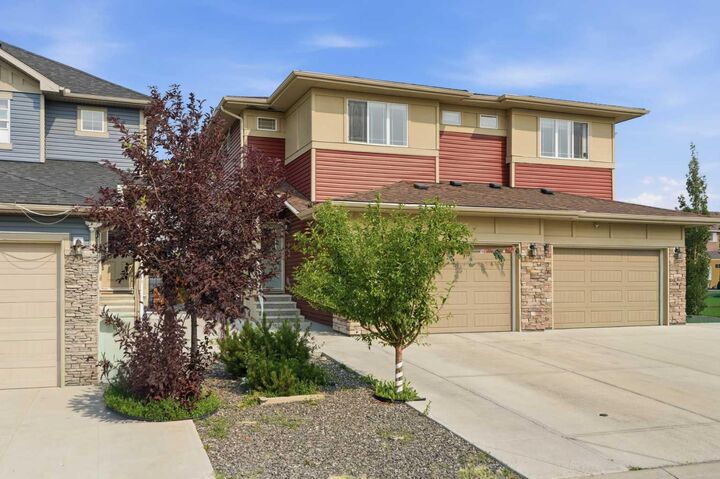 Property Photo: 190 Saddlelake Way NE AB T3J 0J9