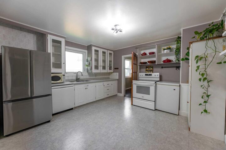 Property Photo:  115 Meadow Drive  AB T7V 1N8 