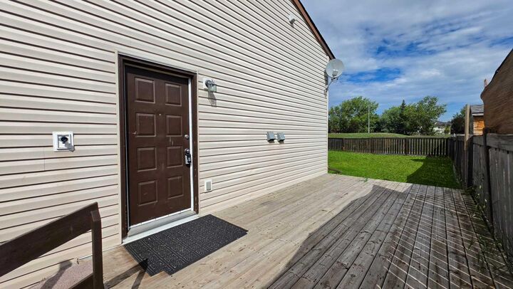 Property Photo:  9340 67 Avenue  AB T8W 1C2 