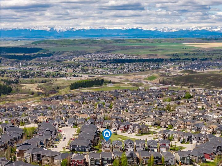 Property Photo: 128 Sunset Park AB T4C 0N5