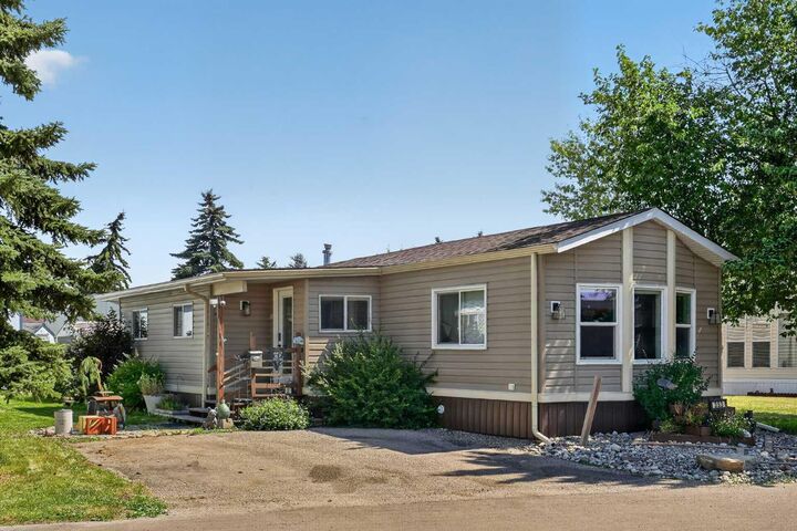 Property Photo: 353 Burroughs Circle NE AB T1Y 6K8