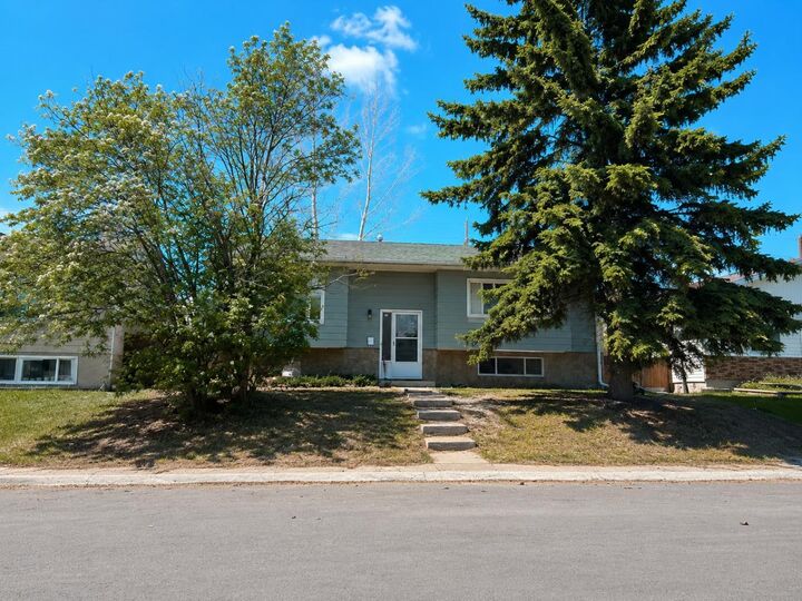 215 Penbrooke Way SE — photo 1