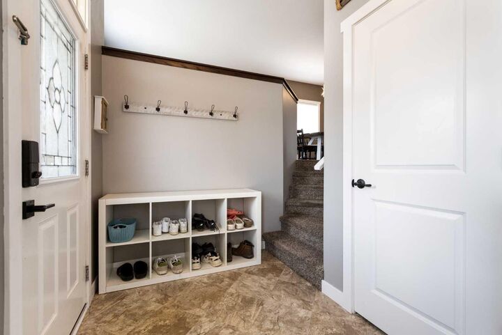 Property Photo: 19 Hanson Green AB T0M 1R0