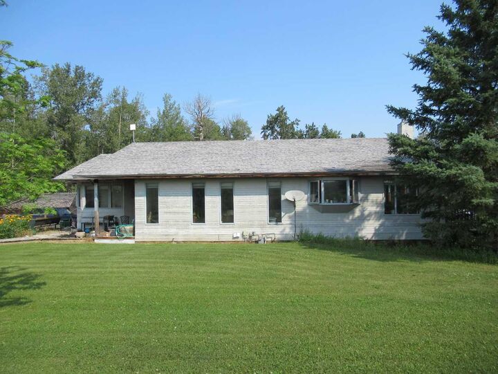 Property Photo: 420035 Range Road 32 AB T0C 2J0