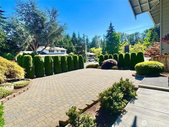Property Photo:  14820 NE 12th Street  WA 98007 
