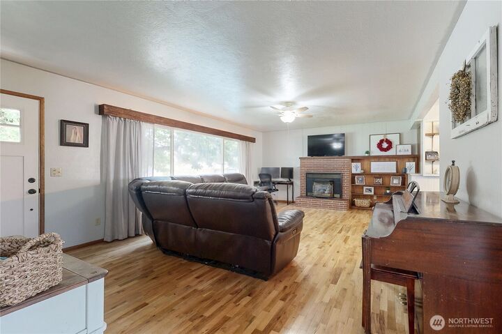 Property Photo:  1316  Callanan Drive  WA 99362 