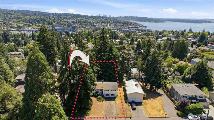 Property Photo:  321  11th Place  WA 98033 