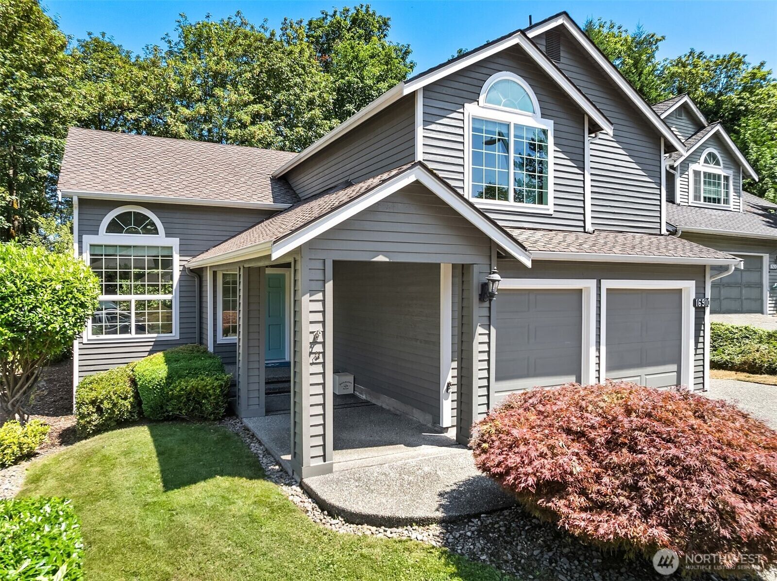 Property Photo:  16910  118th Avenue NE  WA 98011 