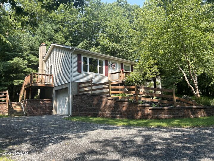 Property Photo:  125 Birch Leaf Drive  PA 18337 