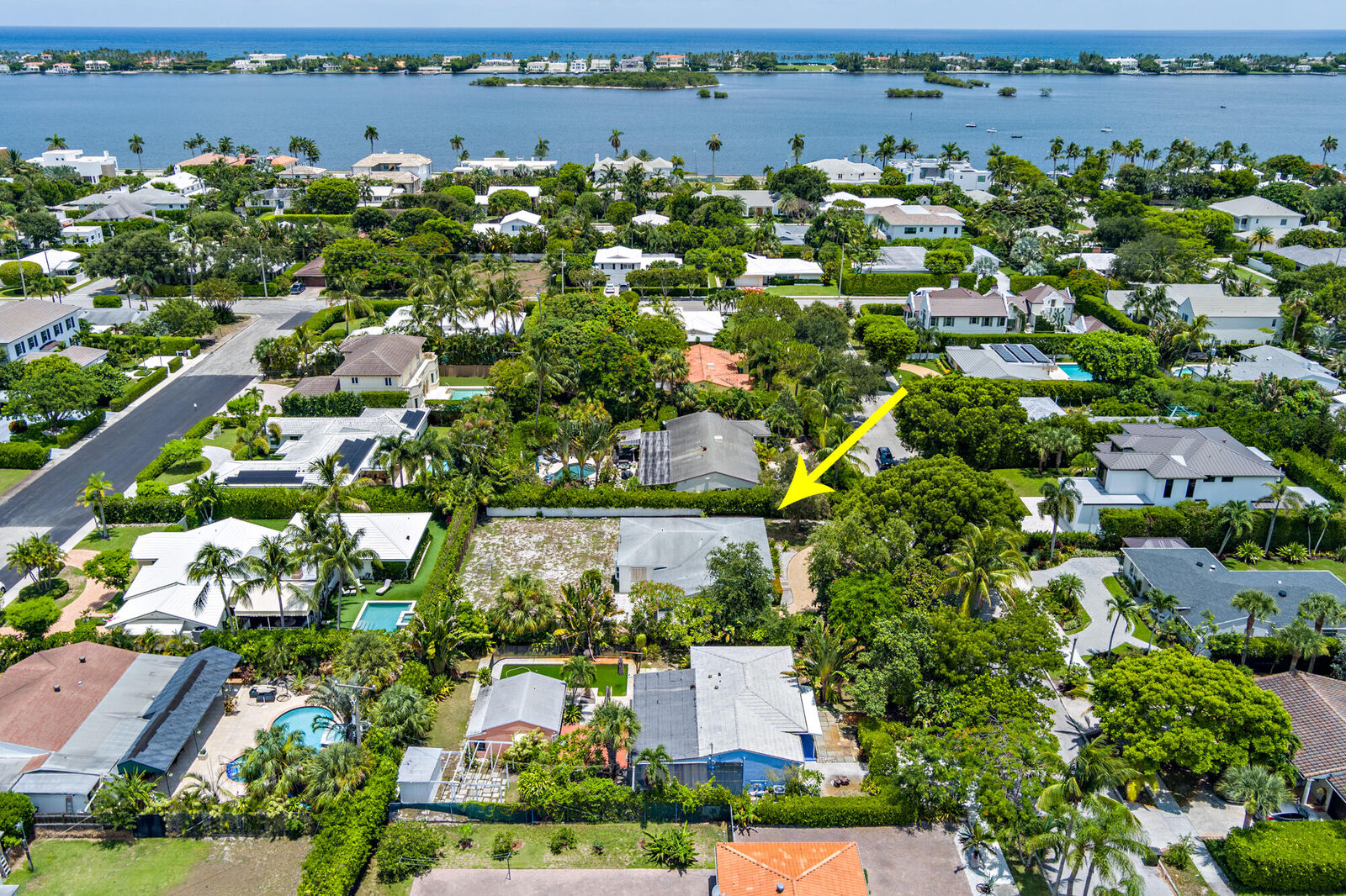 Property Photo:  223 Ashworth Street  FL 33405 