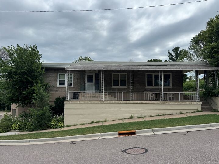 Property Photo:  1305 Woodland Avenue 1-6  WI 54701 