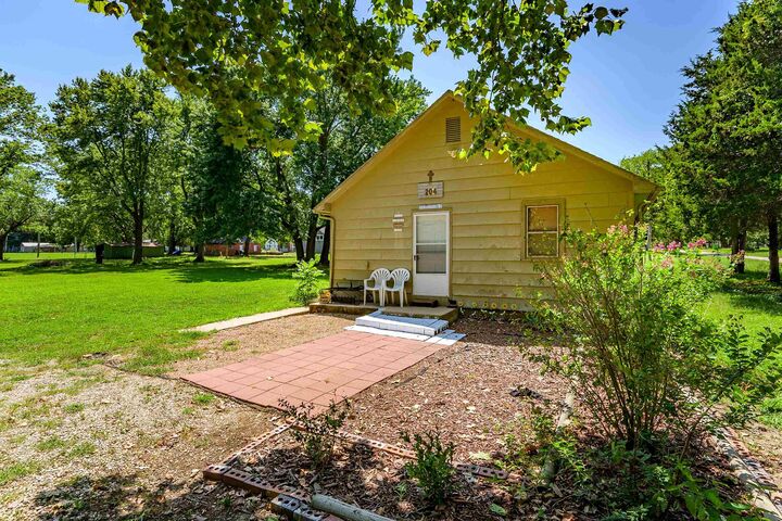 Property Photo:  204 East St  KS 67047 