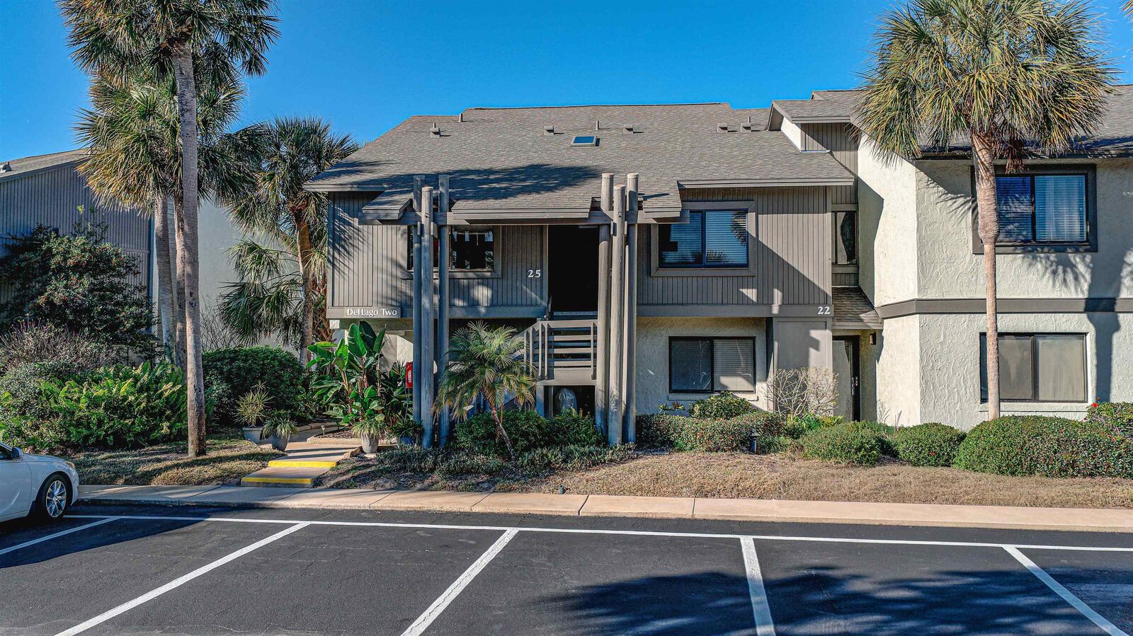 Property Photo: 25 Village Del Lago Cir FL 32080
