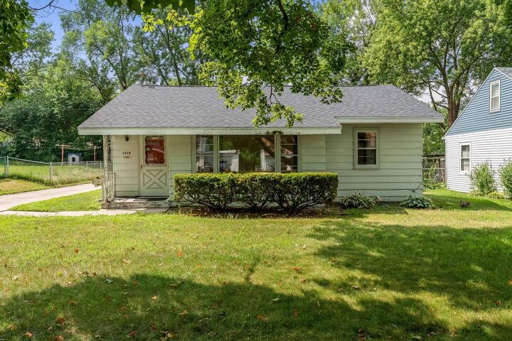 Property Photo:  1538 Vernon Avenue  WI 53511 