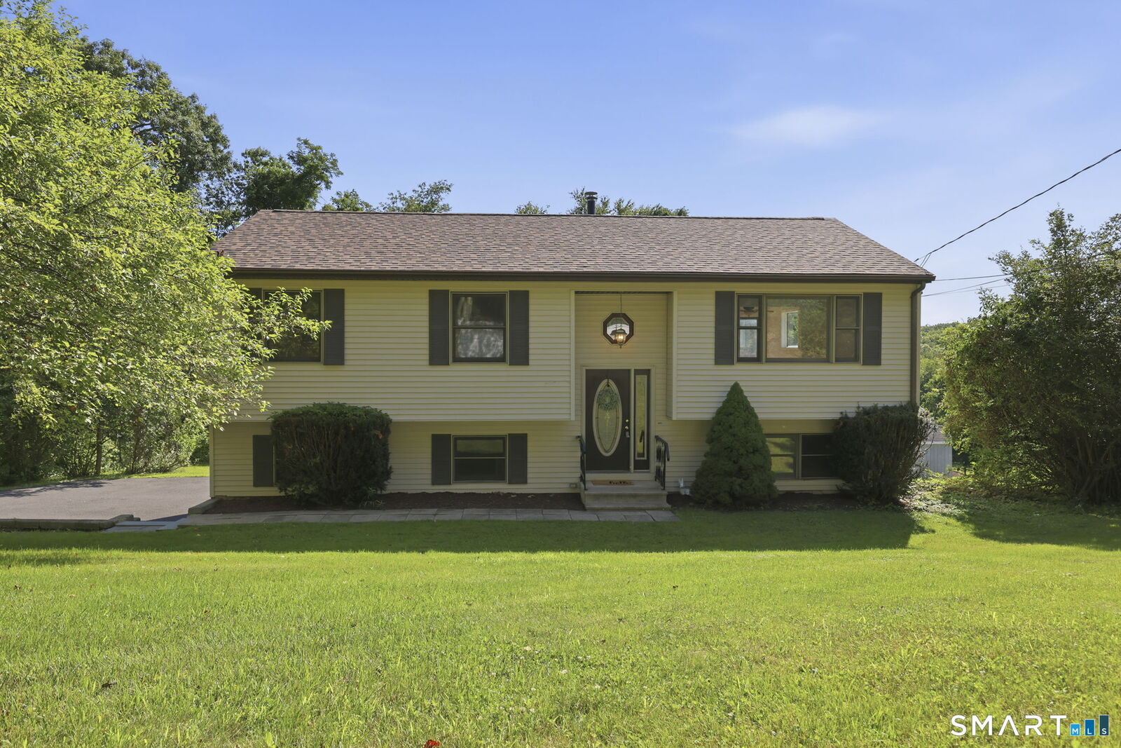 Property Photo:  384 Milford Street  CT 06013 