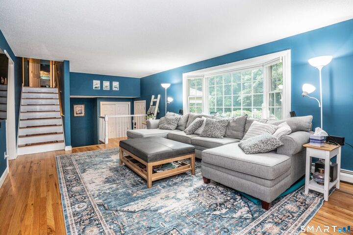 Property Photo:  20 Munnisunk Drive  CT 06070 