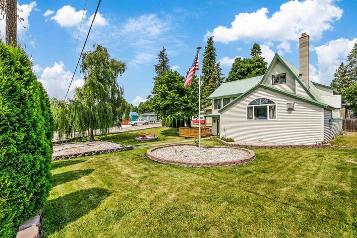 Property Photo:  40540 Lakeside Rd  WA 99148 