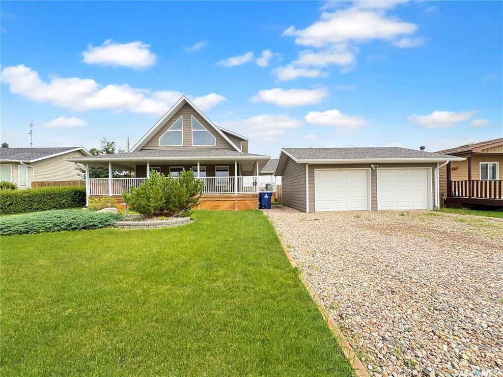 Property Photo: 412 Birch Drive SK S0M 0G1