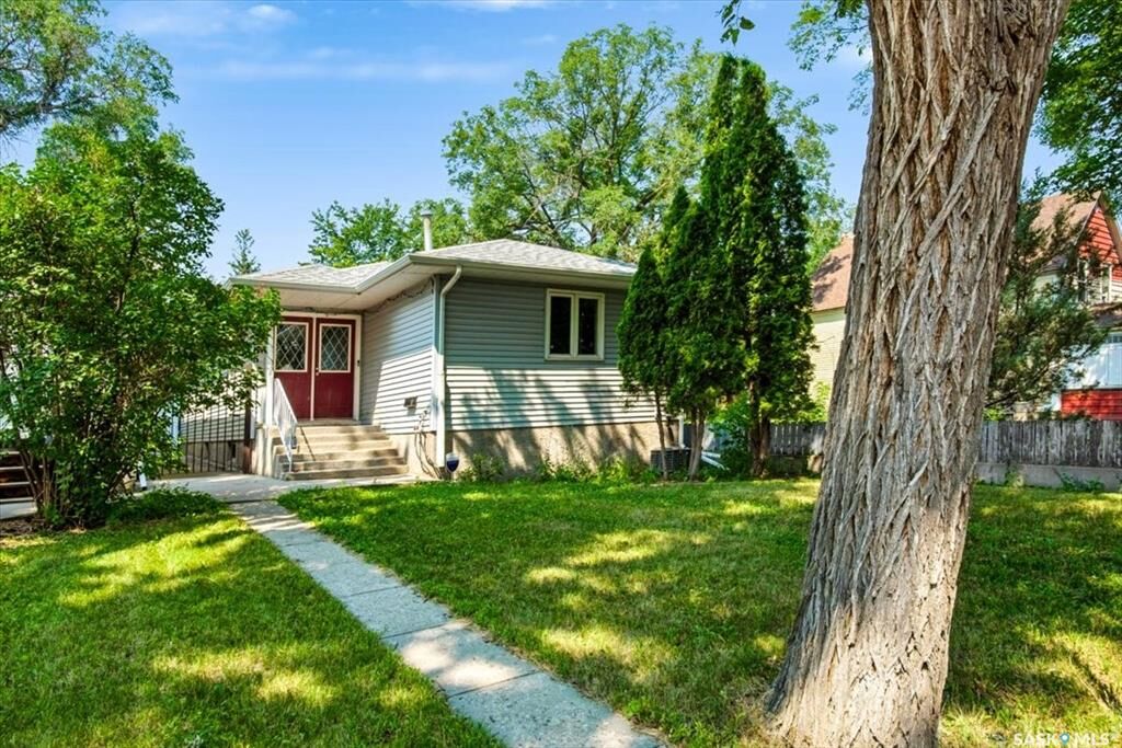 Property Photo: 1366 Retallack Street SK S4T 2H9